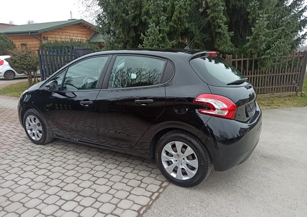 Peugeot 208 cena 25999 przebieg: 152000, rok produkcji 2014 z Rzeszów małe 232